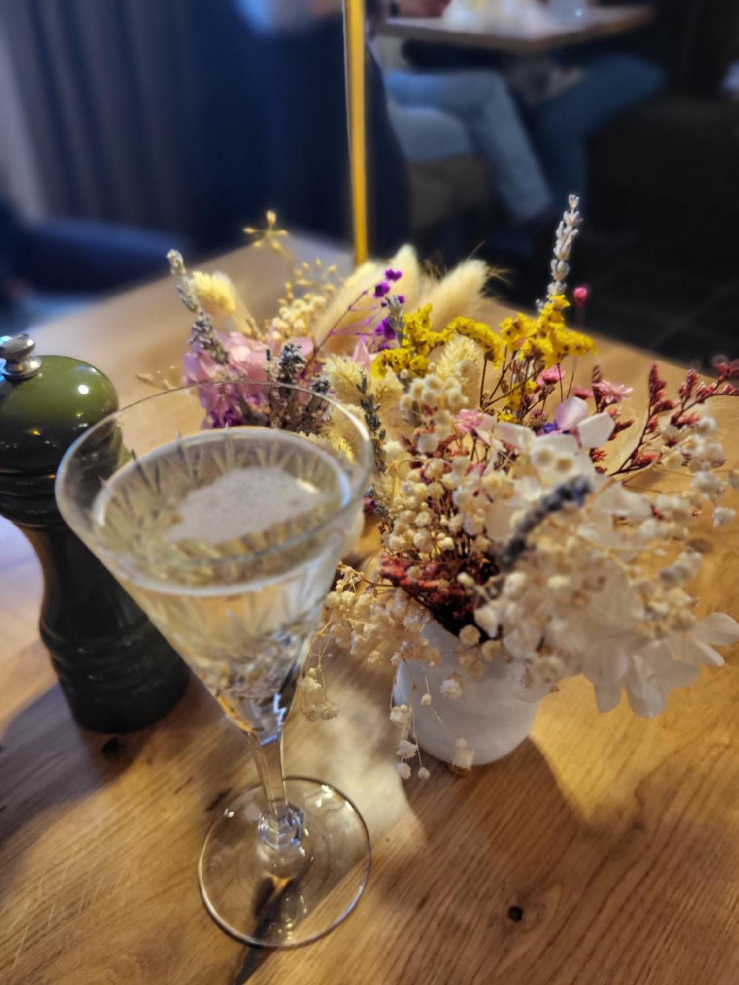 Hotel Restaurant Alte Stadtmauer 바일슈타인 외부 사진
