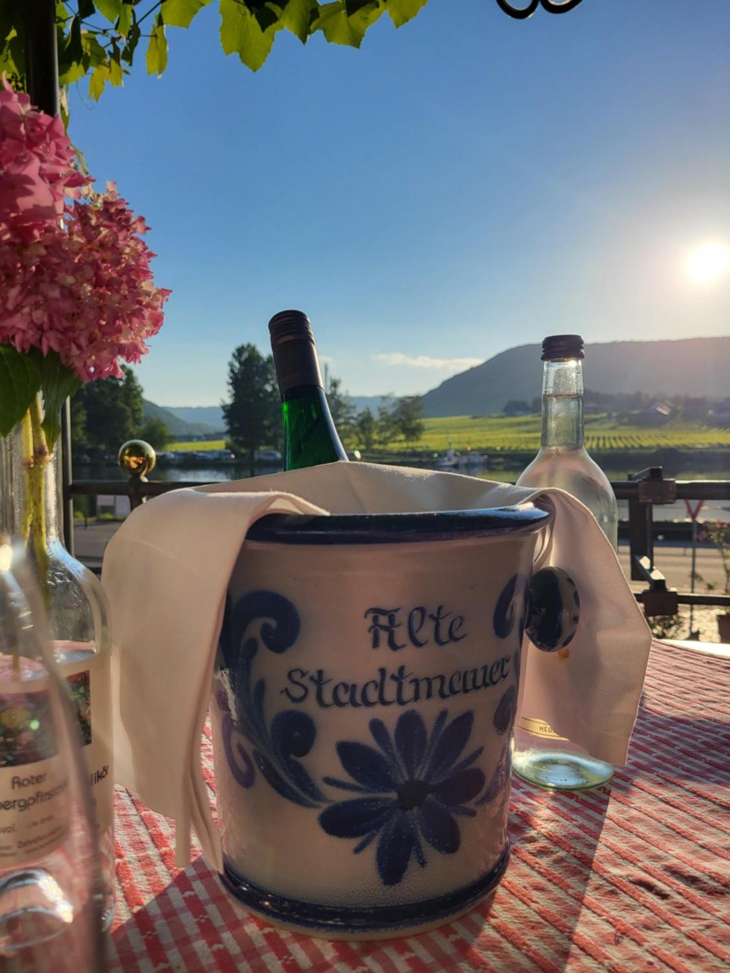 Hotel Restaurant Alte Stadtmauer 바일슈타인 외부 사진