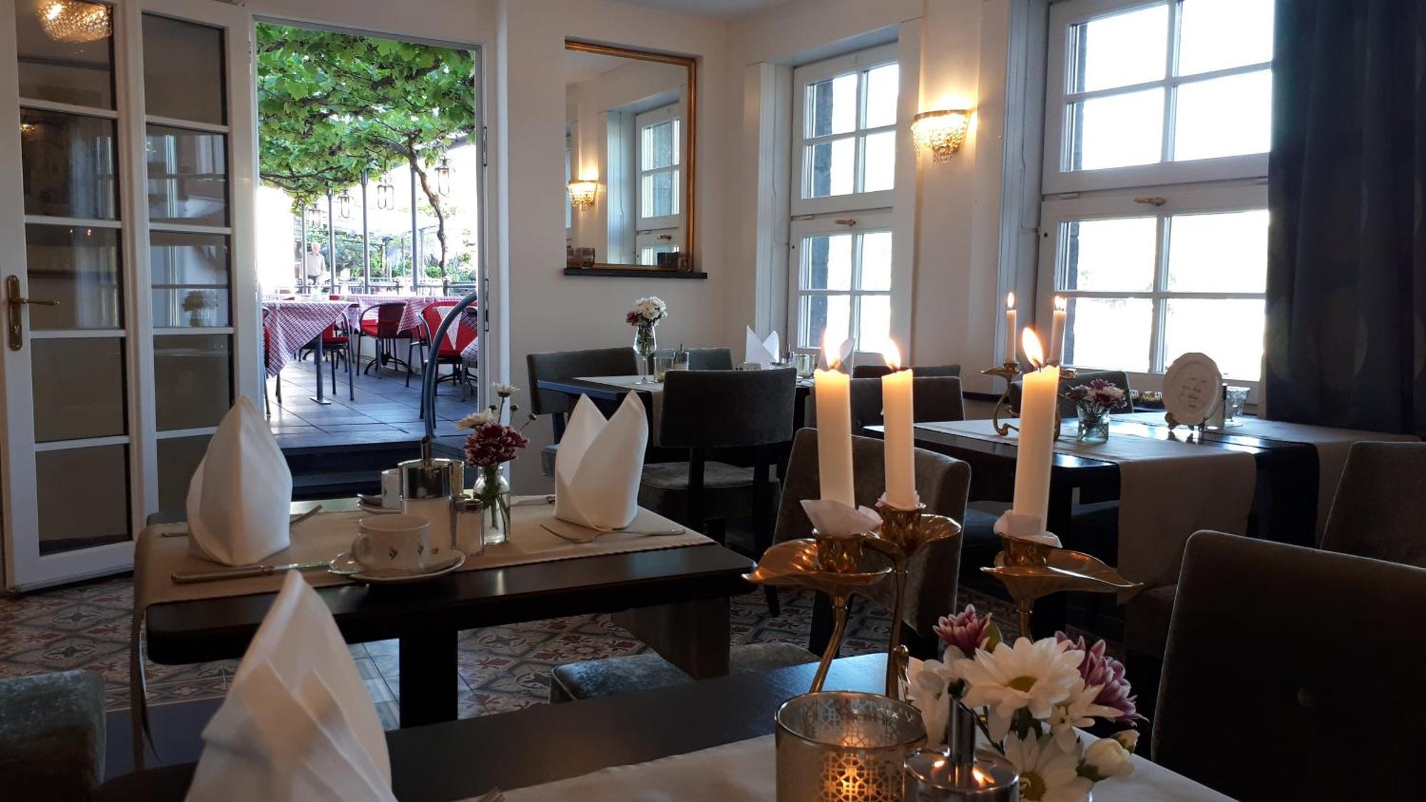 Hotel Restaurant Alte Stadtmauer 바일슈타인 외부 사진